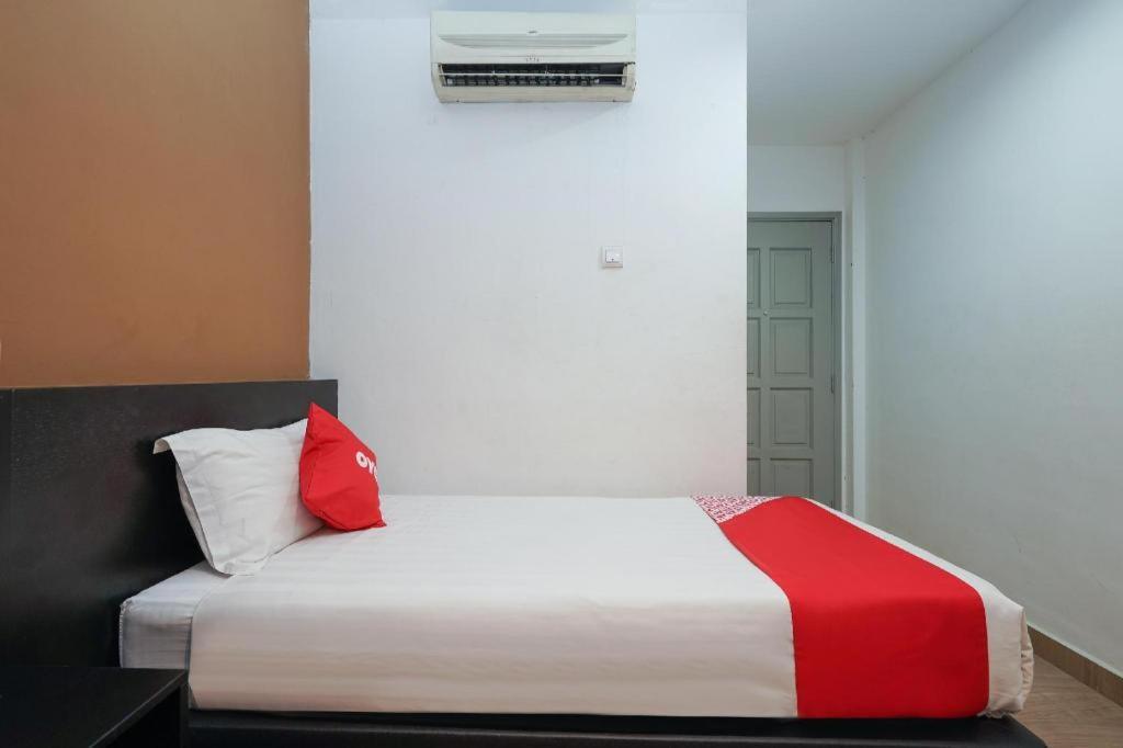 โอโย 90106 ซินแบด โฮเทล Hotel กัวลาลัมเปอร์ ภายนอก รูปภาพ